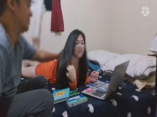 Belajar di rumah pacar Belajar di rumah pacar