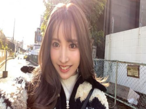 Perawan yang beruntung belajar cara berhubungan seks dengan idola Yua Mikami Perawan yang beruntung belajar cara berhubungan seks dengan idola Yua Mikami