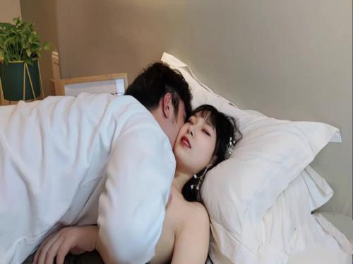 Memperkosa pacar pertamanya di hotel sepanjang malam Memperkosa pacar pertamanya di hotel sepanjang malam