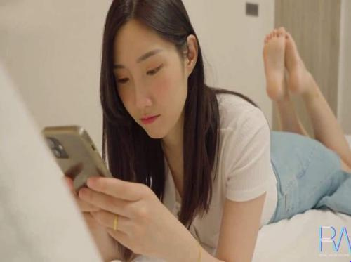 Cantik tapi tetap dikhianati suaminya, istri sedih membiarkan pengantar barang menidurinya Cantik tapi tetap dikhianati suaminya, istri sedih membiarkan pengantar barang menidurinya